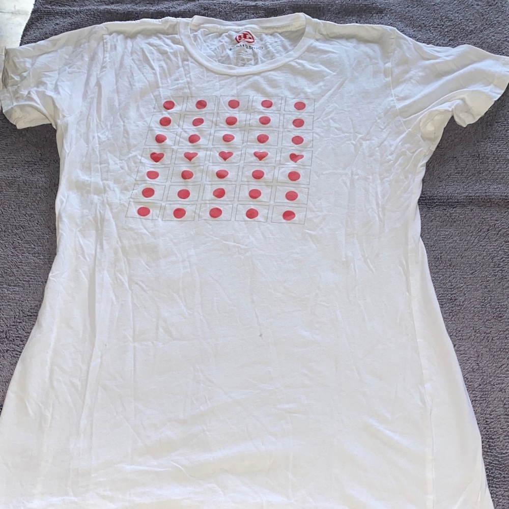Woman White and Red Heart Pattern Shirt